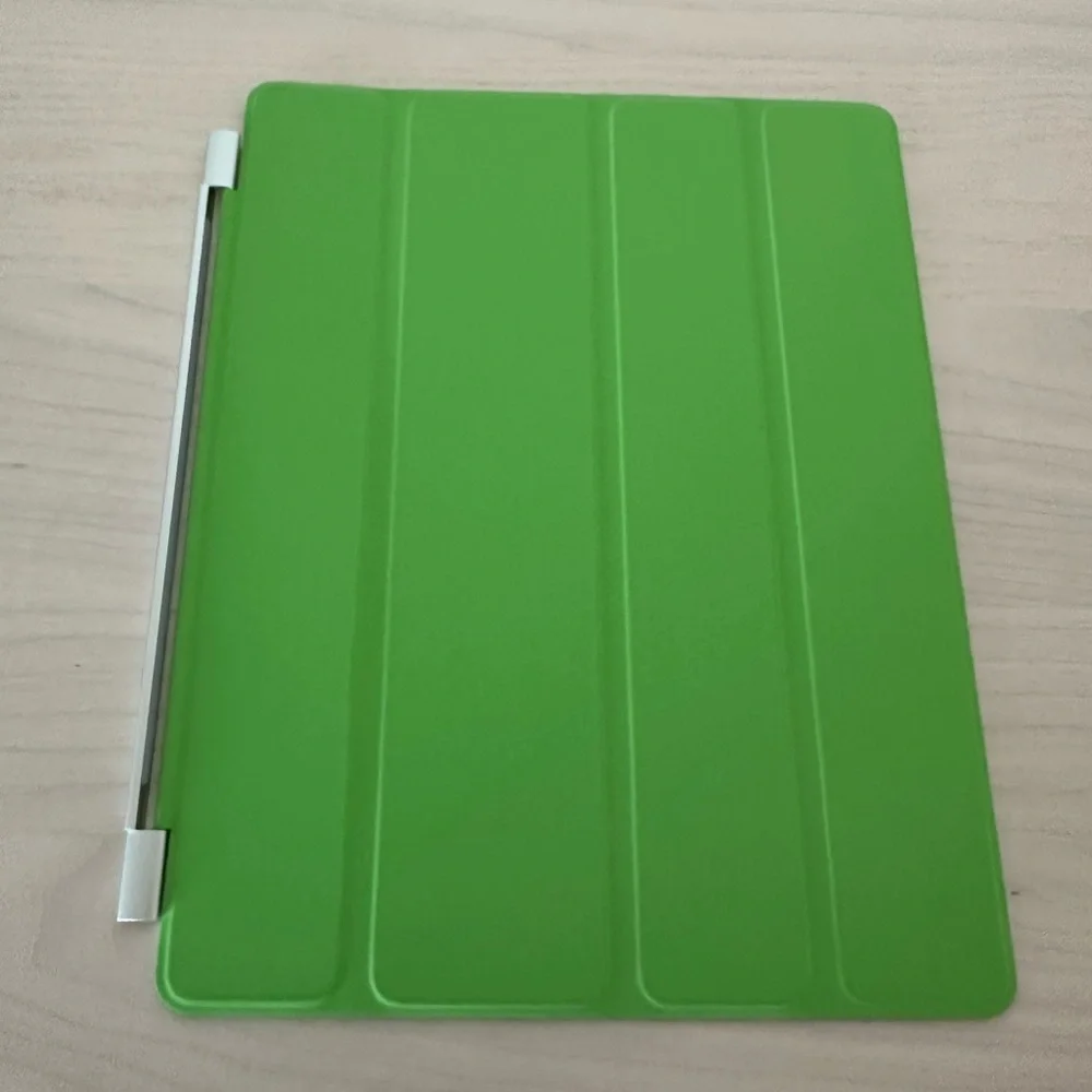 iPad Smart Cover for iPad 2 - Picture 1 of 3